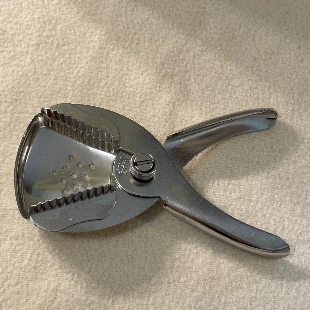 Irvin Ware handheld lemon or